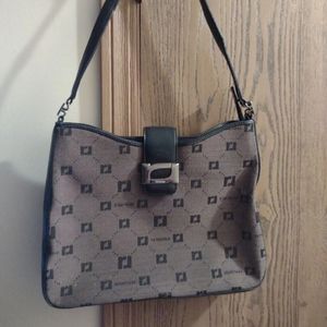 Renoma Shoulder Bag